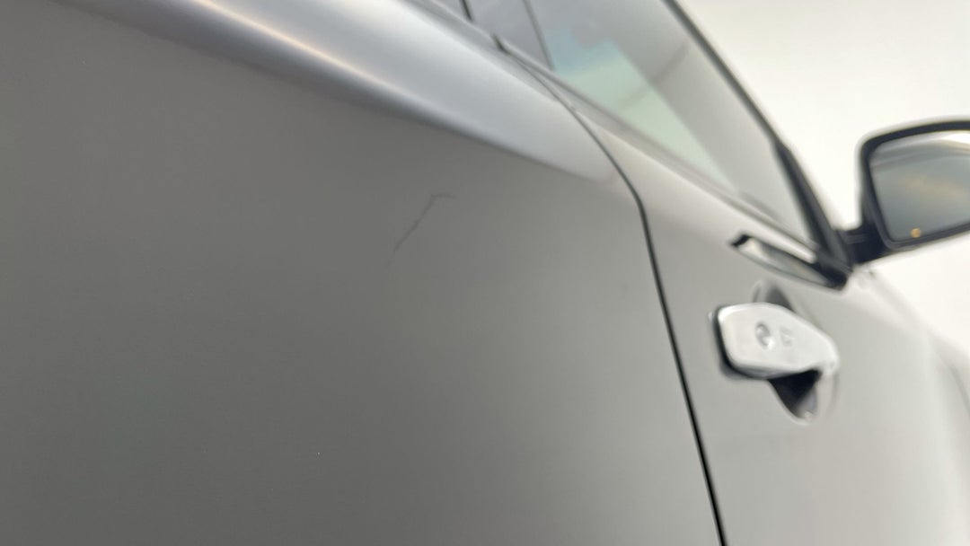 Doors Rear RHS Scratch