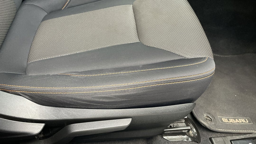 2018 Subaru XV 2.0i, Automatic, 91338 km, Drivers Side Adjustment Panel