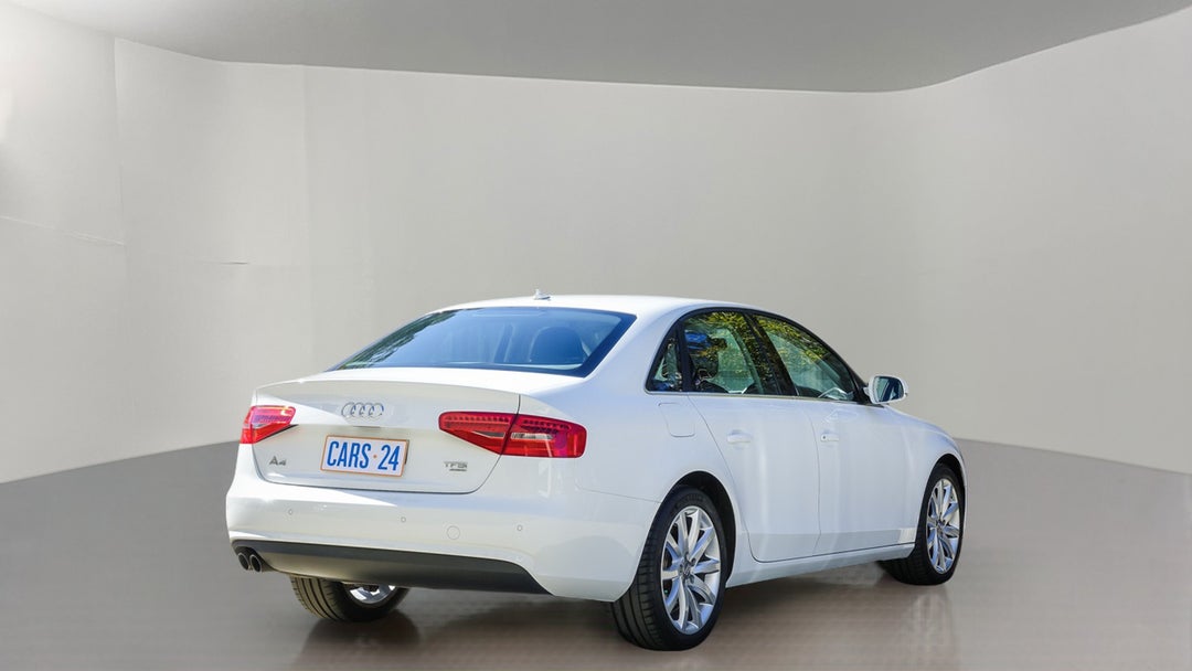 Right Back Diagonal (45- Degree) View