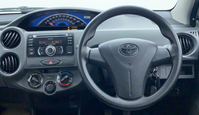 2013 Toyota Etios Liva G, Petrol, Manual, 49,940 km, Steering Wheel Close Up