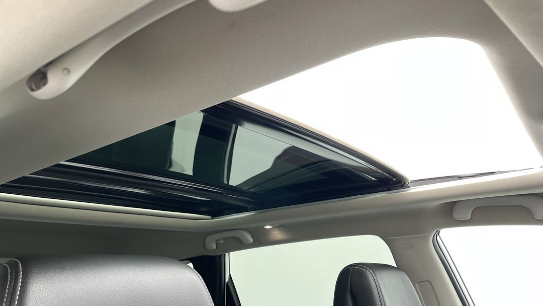 Interior Sunroof/Moonroof