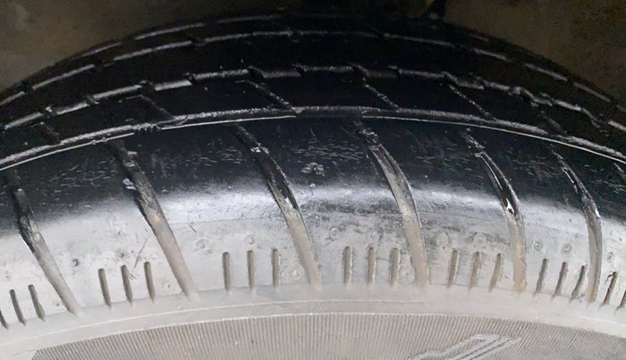 2018 Maruti Celerio ZXI D, Petrol, Manual, 42,531 km, Left Front Tyre Tread