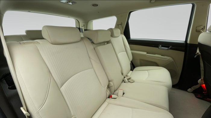 Kia Mohave-Right Side Door Cabin View