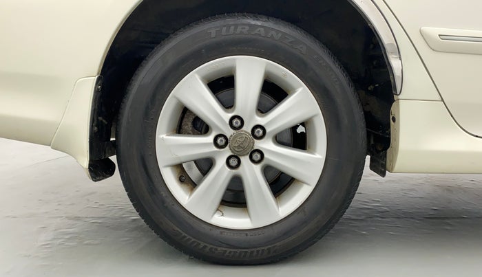 2013 Toyota Corolla Altis D 4D G, Diesel, Manual, 37,277 km, Right Rear Wheel