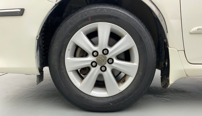 2013 Toyota Corolla Altis D 4D G, Diesel, Manual, 37,277 km, Left Front Wheel