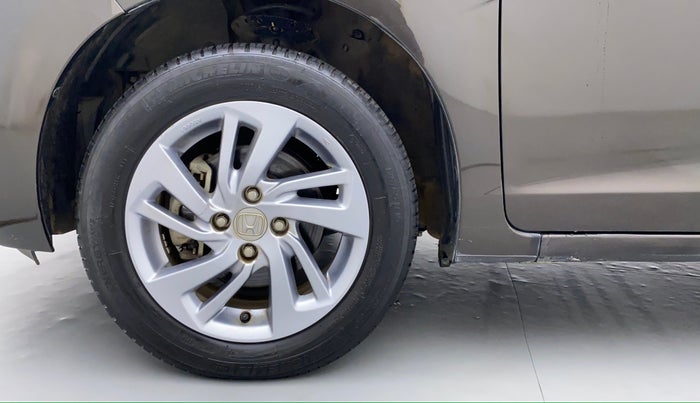 2018 Honda Jazz 1.2 V MT, Petrol, Manual, 17,785 km, Left Front Wheel