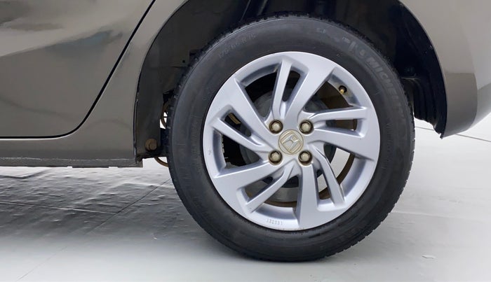 2018 Honda Jazz 1.2 V MT, Petrol, Manual, 17,785 km, Left Rear Wheel