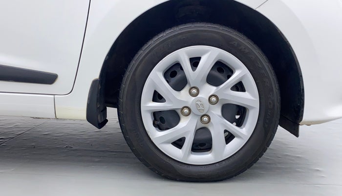 2019 Hyundai Grand i10 MAGNA 1.2 VTVT, Petrol, Manual, 15,958 km, Right Front Wheel