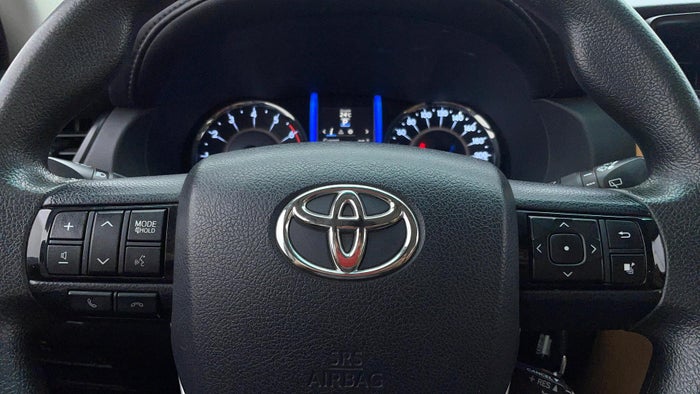 TOYOTA FORTUNER-Drivers Control