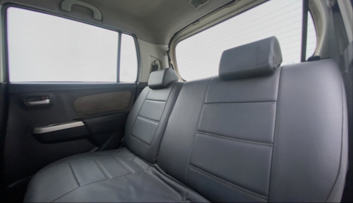 2013 Maruti Wagon R 1.0 VXI, Petrol, Manual, 73,569 km, Right Side Rear Door Cabin