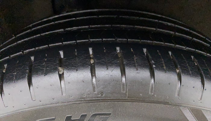 2017 Maruti Baleno ZETA 1.2 K12, Petrol, Manual, 16,937 km, Right Rear Tyre Tread