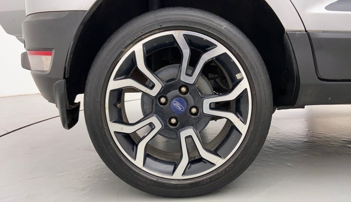 2018 Ford Ecosport 1.5 TITANIUM SIGNATURE TI VCT (SUNROOF), Petrol, Manual, 46,924 km, Right Rear Wheel