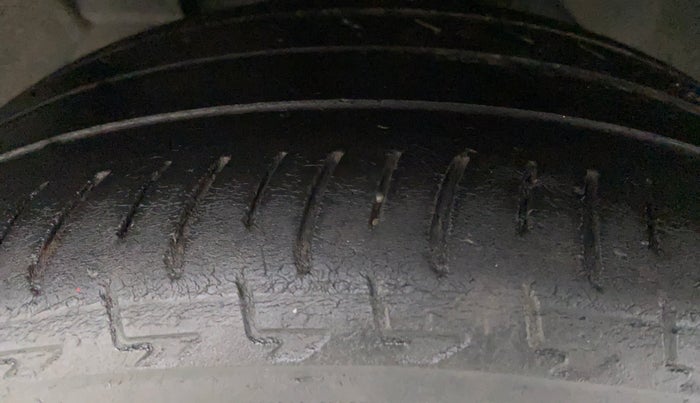 2018 Ford Ecosport 1.5 TITANIUM SIGNATURE TI VCT (SUNROOF), Petrol, Manual, 46,924 km, Left Front Tyre Tread