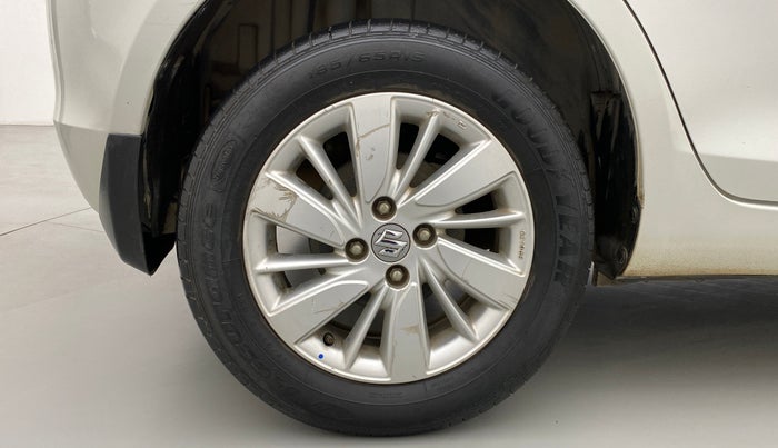 2017 Maruti Swift ZDI, Diesel, Manual, 93,786 km, Right Rear Wheel