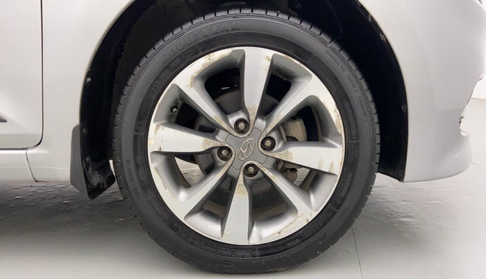 2015 Hyundai Elite i20 SPORTZ (O) 1.2, Petrol, Manual, 66,692 km, Right Front Wheel
