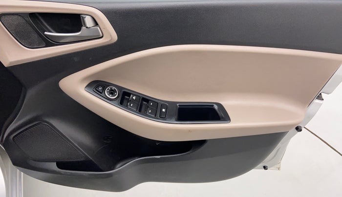 2015 Hyundai Elite i20 SPORTZ (O) 1.2, Petrol, Manual, 66,692 km, Driver Side Door Panels Control