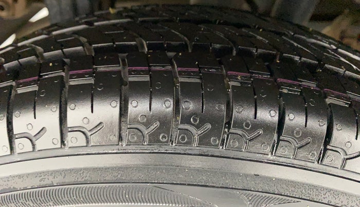 2019 Maruti Alto VXI, Petrol, Manual, 41,704 km, Right Front Tyre Tread