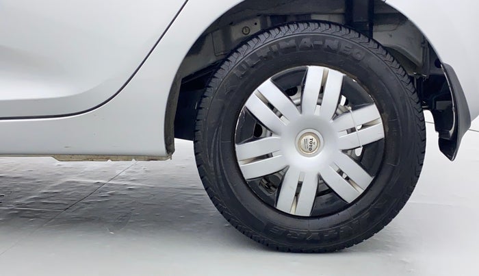 2017 Hyundai Eon ERA PLUS, Petrol, Manual, 17,806 km, Left Rear Wheel