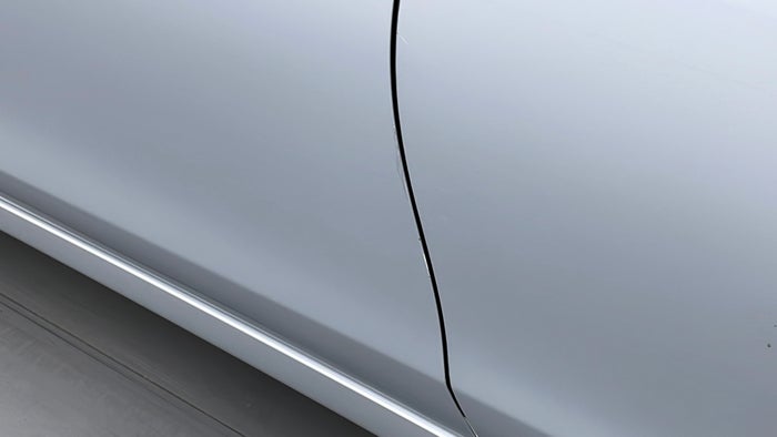 NISSAN ALTIMA-Door Exterior LHS Front Scratch