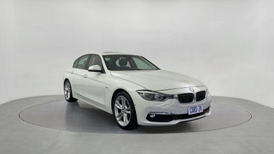 2017 BMW 3 20i Luxury Line Automatic, 113k km Petrol Car