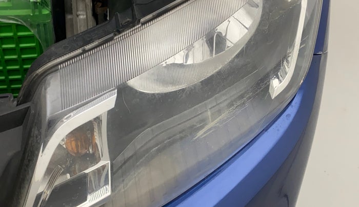 2017 Renault Kwid CLIMBER 1.0 AMT, Petrol, Automatic, 65,197 km, Left headlight - Minor scratches