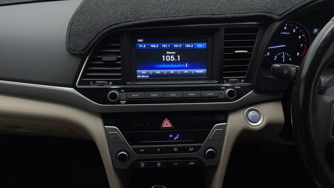 2017 Hyundai Elantra Elite 2.0 Mpi, Automatic, 100490 km, Center Console