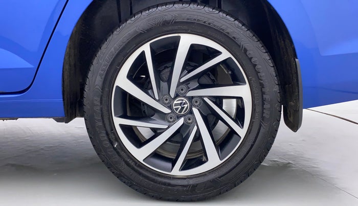 2023 Volkswagen VIRTUS TOPLINE TSI 1.0 AT, Petrol, Automatic, 14,544 km, Left Rear Wheel