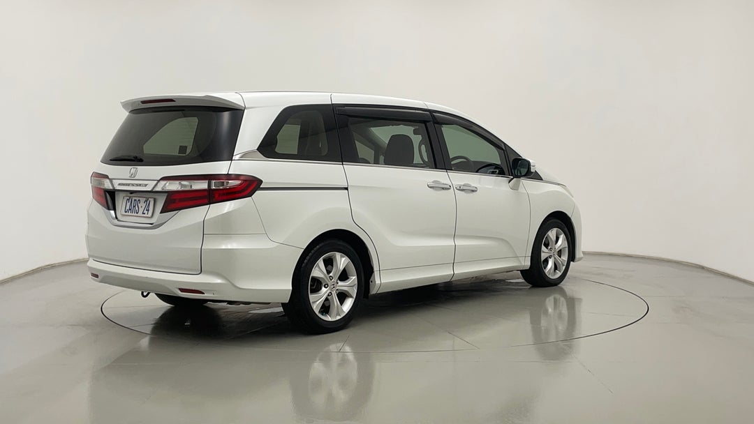 Right Back Diagonal (45- Degree) View