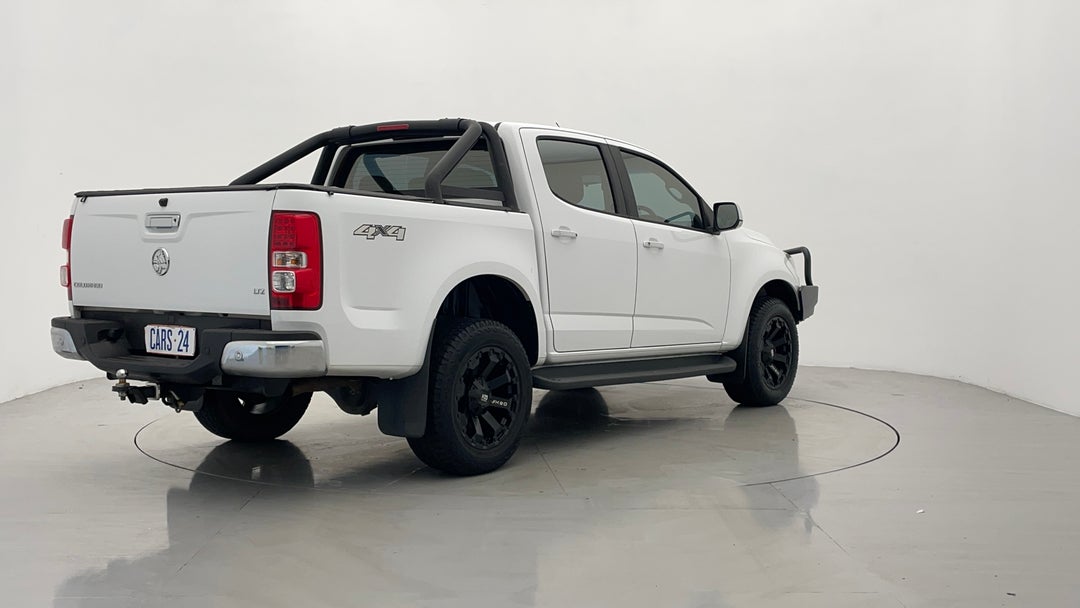 Right Back Diagonal (45- Degree) View