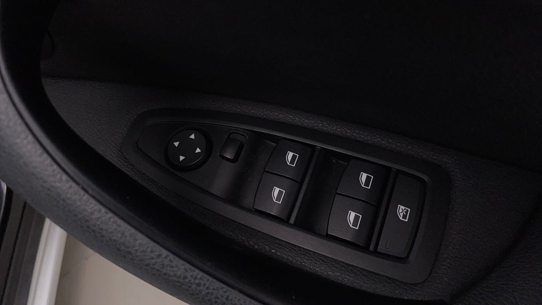 2020 BMW X1 Sdrive 18d, Automatic, 94963 km, Drivers Side Door Panel Controls