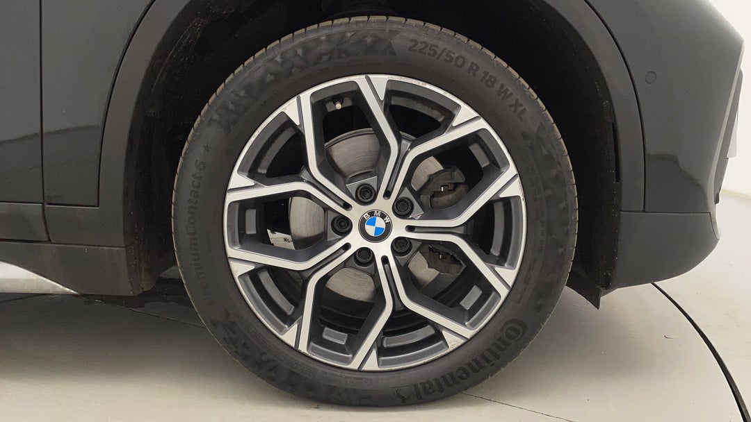 2020 BMW X1 Sdrive 18d, Automatic, 94963 km, Right Front Wheel