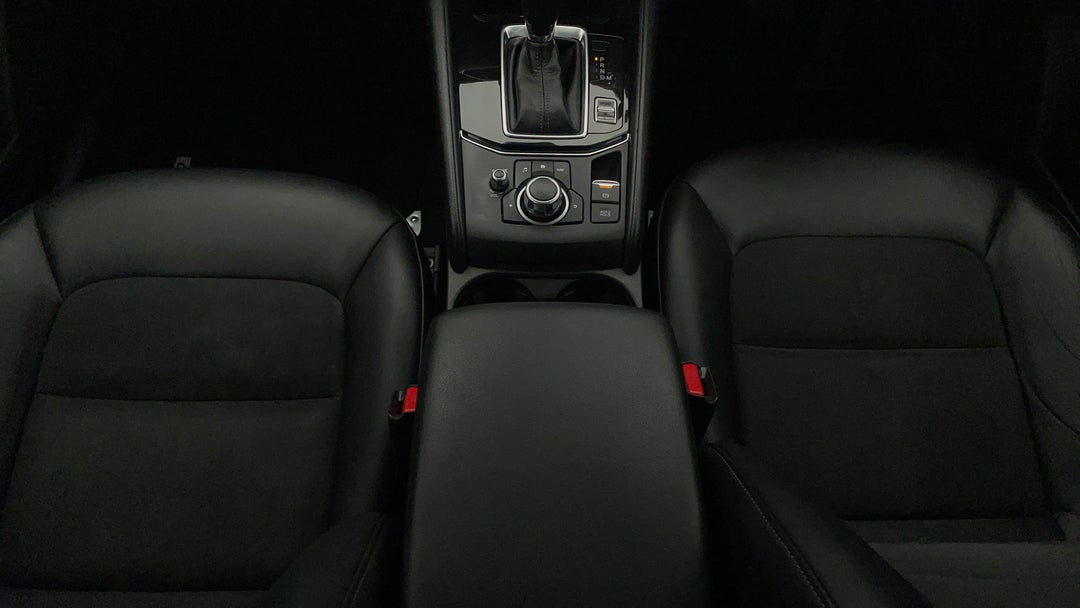 2018 Mazda CX-5 Touring (4x4), Automatic, 80407 km, Center Console