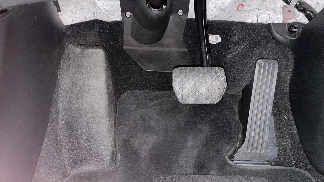 2018 Mazda CX-5 Touring (4x4), Automatic, 80407 km, Pedals and Footmat