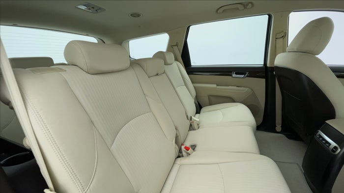 Kia Mohave-Right Side Door Cabin View