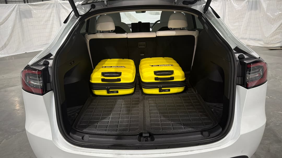 2023 Tesla Model Y Long Range, Automatic, 19209 km, Boot Inside View with Luggage