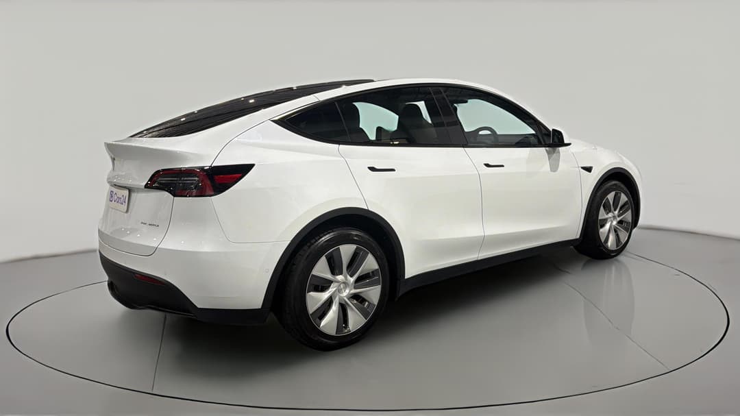 2023 Tesla Model Y Long Range, Automatic, 19209 km, Right Back Diagonal (45- Degree) View