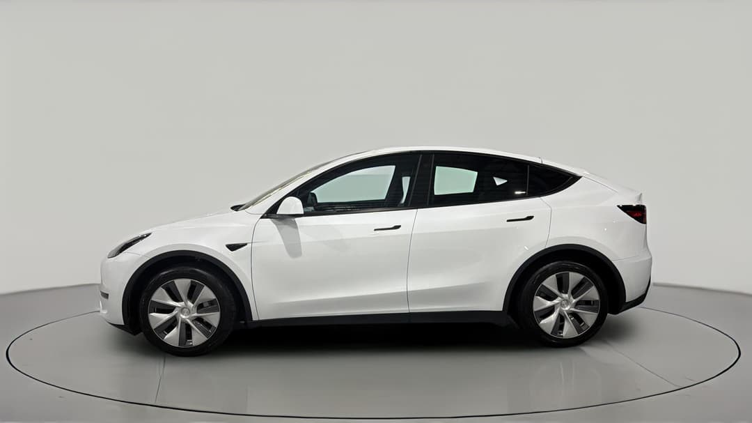 2023 Tesla Model Y Long Range, Automatic, 19209 km, Left Side View