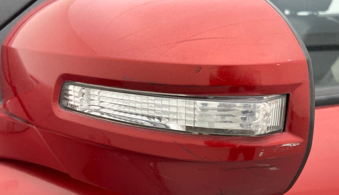 2012 Maruti Swift ZDI, Diesel, Manual, 99,323 km, Left rear-view mirror - Indicator light has minor damage
