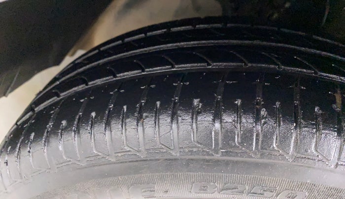 2019 Tata Tiago XZ 1.2 REVOTRON, Petrol, Manual, 17,534 km, Left Front Tyre Tread