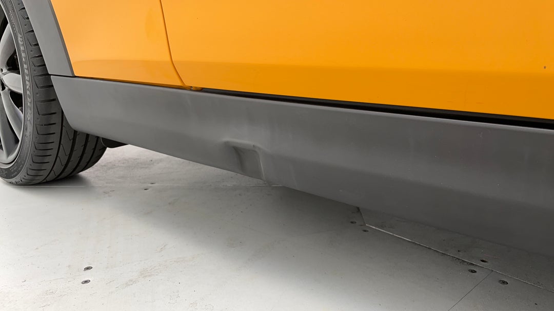 Door Sills Front RHS Dent