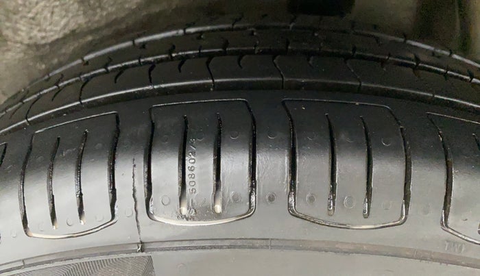 2017 Maruti Celerio VXI d, Petrol, Manual, 56,513 km, Left Rear Tyre Tread