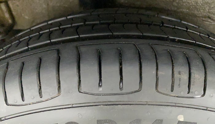 2017 Maruti Celerio VXI d, Petrol, Manual, 56,513 km, Right Rear Tyre Tread