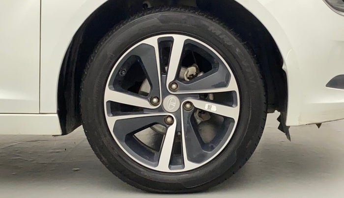 2020 Tata ALTROZ XZ 1.2, Petrol, Manual, 19,911 km, Right Front Wheel