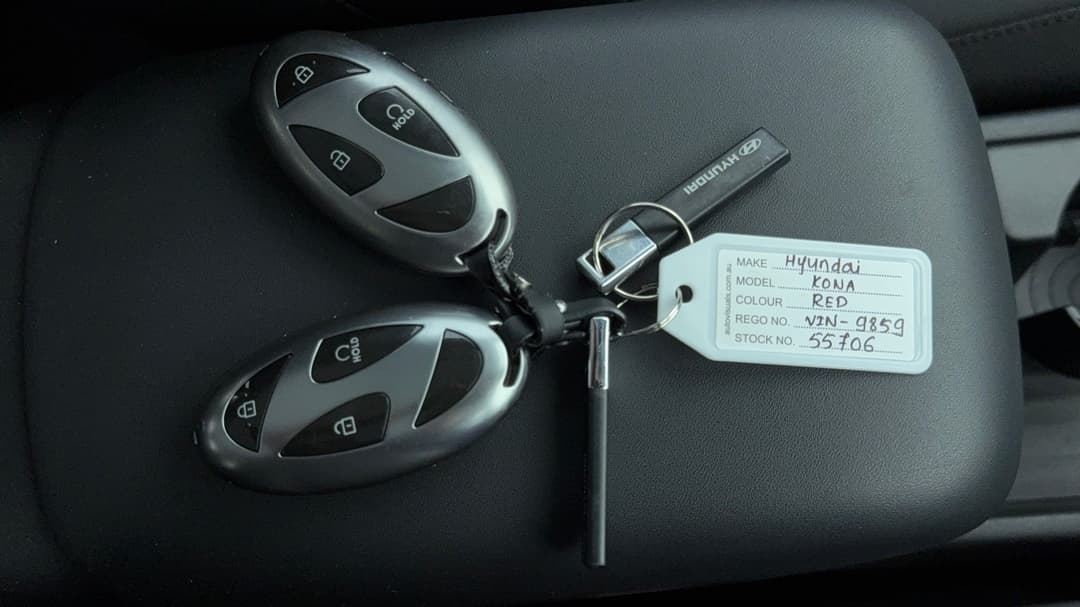 2023 Hyundai Kona Premium Sunroof, Automatic, 16268 km, Key Close-up