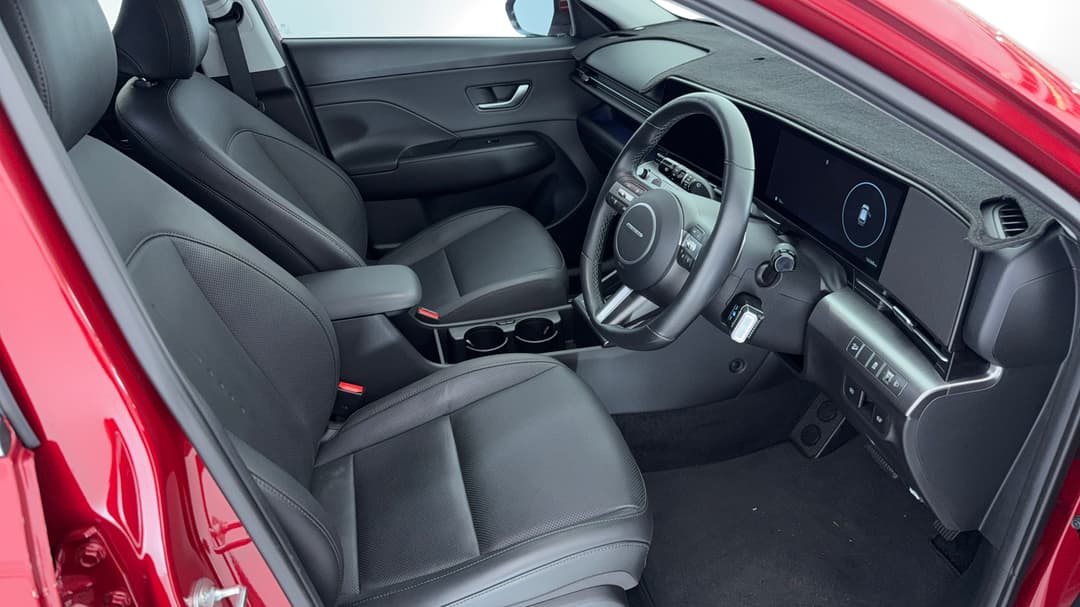 2023 Hyundai Kona Premium Sunroof, Automatic, 16268 km, Right Side Front Door Cabin View
