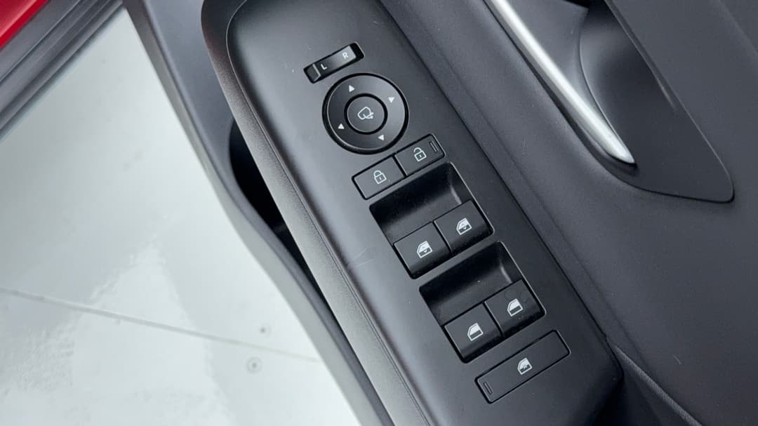 2023 Hyundai Kona Premium Sunroof, Automatic, 16268 km, Drivers Side Door Panel Controls