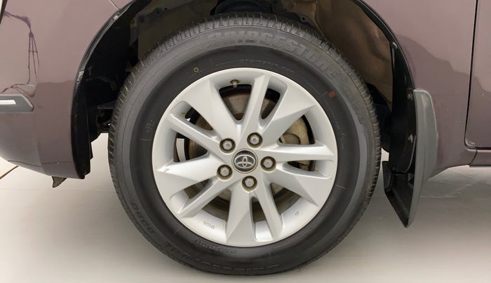2018 Toyota Innova Crysta 2.4 GX 7 STR, Diesel, Manual, 52,018 km, Left Front Wheel