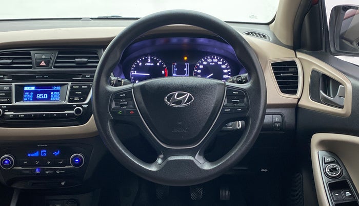 2016 Hyundai Elite i20 SPORTZ 1.4, Diesel, Manual, 74,445 km, Steering Wheel Close Up