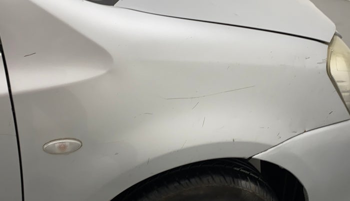 2014 Toyota Etios Liva G, Petrol, Manual, 36,837 km, Right fender - Minor scratches