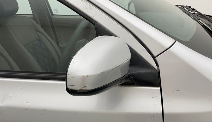 2014 Toyota Etios Liva G, Petrol, Manual, 36,837 km, Right rear-view mirror - Minor scratches